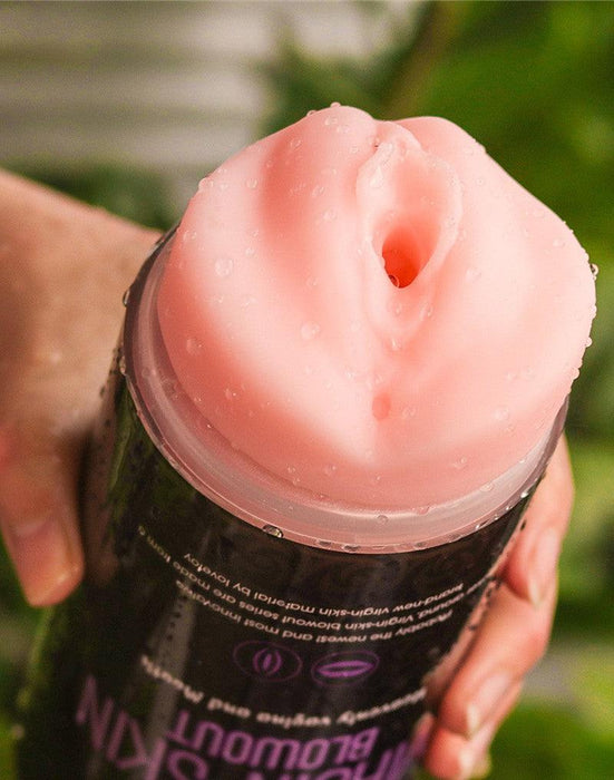 LoveToy - Virgin-Skin Blowout - Dubbelzijdige Stroker Masturbator - Vagina en Mond - Lichte Huidskleur-laced-up.nl