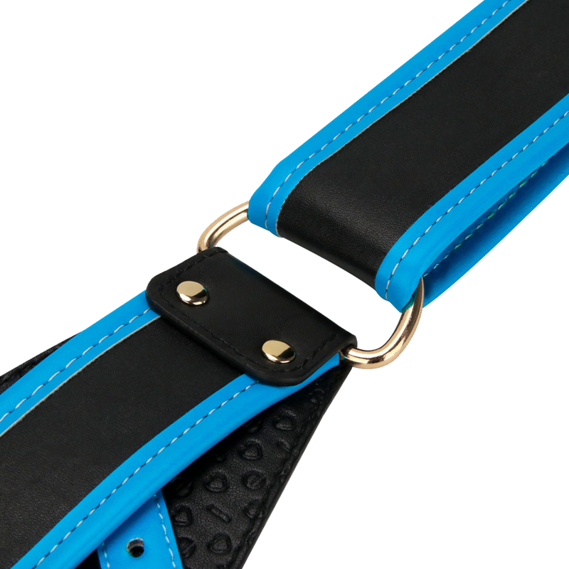LoveToy - Ingen - Holle Strap-on met Siliconen Staaf – 25 cm - Lichte huidskleur-laced-up.nl