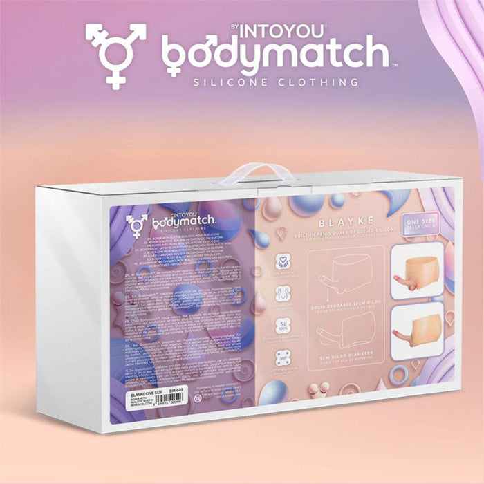 Bodymatch - Blayke - Bodysuit met Geïntegreerde Siliconen Penis - One Size - Lichte Huidskleur-laced-up.nl
