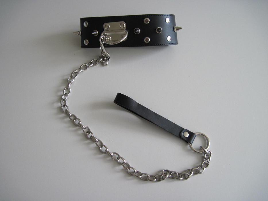 Laced Up Boutique - Lederen Halsband met Spikes en hondenriem-Erotiekvoordeel.nl