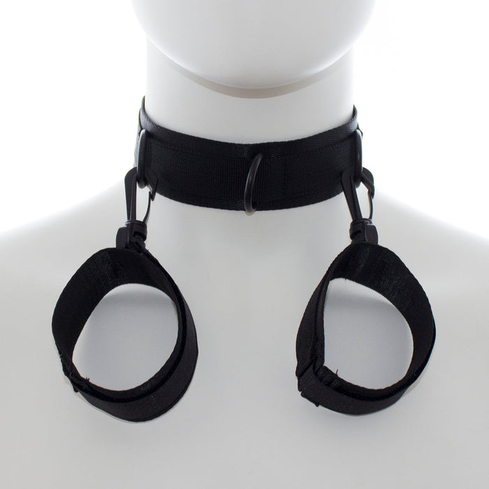 Smart Moves - Collar met Handboeien Combinatie - Zwart-Erotiekvoordeel.nl