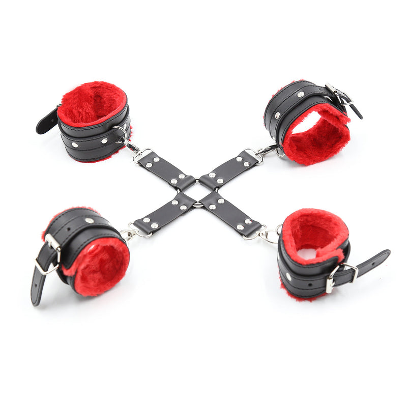 Fixxx - Hogtie Cross with Plush Zwart / Rood-Erotiekvoordeel.nl