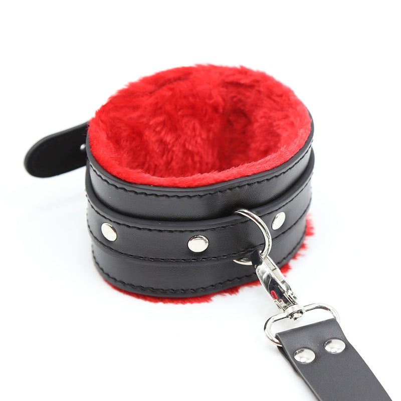 Fixxx - Hogtie Bondageset met Pluche Gevoerde Boeien - Zwart/Rood