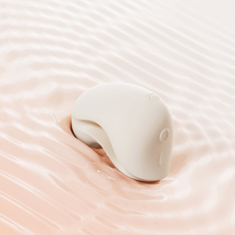 Zalo - Mochi - Clitoris Vibrator met twee koppen - App Control - Ivoorwit-Erotiekvoordeel.nl