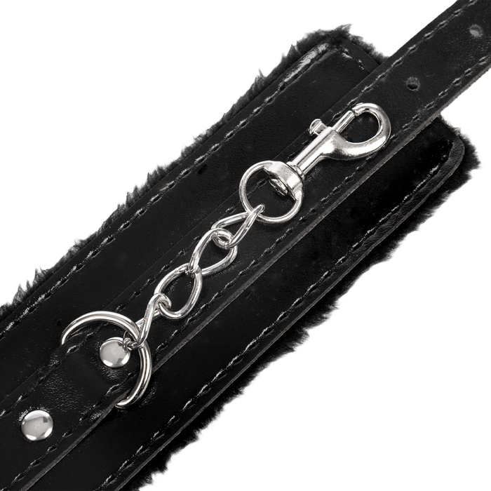 TieMeUp - Boeien imitatieleder - Zachte bontvoering - Zwart-Erotiekvoordeel.nl