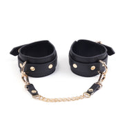 Kiotos - BDSM Fancy 5 Item Kit - Luxe Draagtas met 5 Verschillende BDSM Artikelen - PU Leer (Vegan) - Verkrijgbaar in Rood, Roze en Zwart-Laced-up.nl