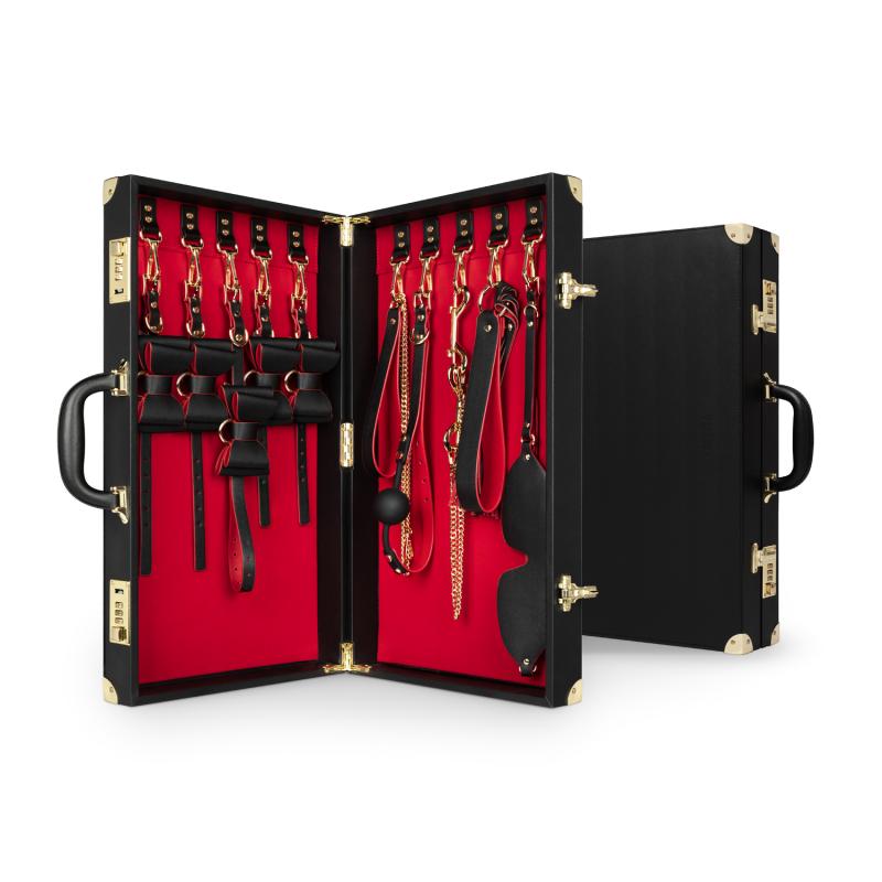 Bedroom Fantasies - Complete BDSM Speelkoffer - 11-delig - PU Leer-Erotiekvoordeel.nl
