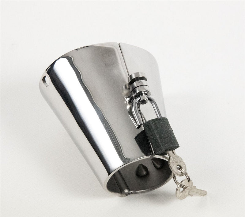 Black Label - CBT Ball Stretcher met Spijkers aan Binnenkant en Hangslotje-Laced-up.nl
