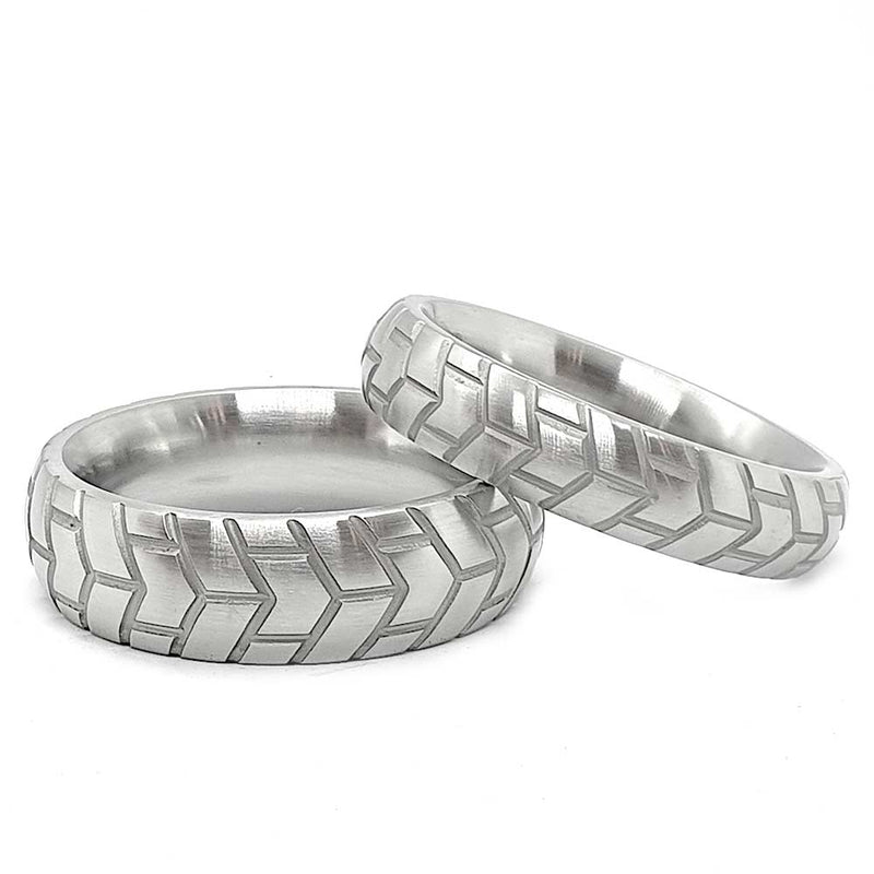 Black Label - Tire XL - Zware RVS Cockring met Bandenprofiel-Laced-up.nl