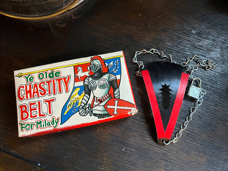 Erotisch Fun Artikel - Ye Olde Chastity Belt for Milady - Middeleeuwse Kuisheidsgordel-Laced-up.nl
