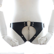 Fixxx - Fetish Damesslipje met Ketting Door Kruis - PU-Leer - One Size - Verstelbaar - Zwart-Laced-up.nl