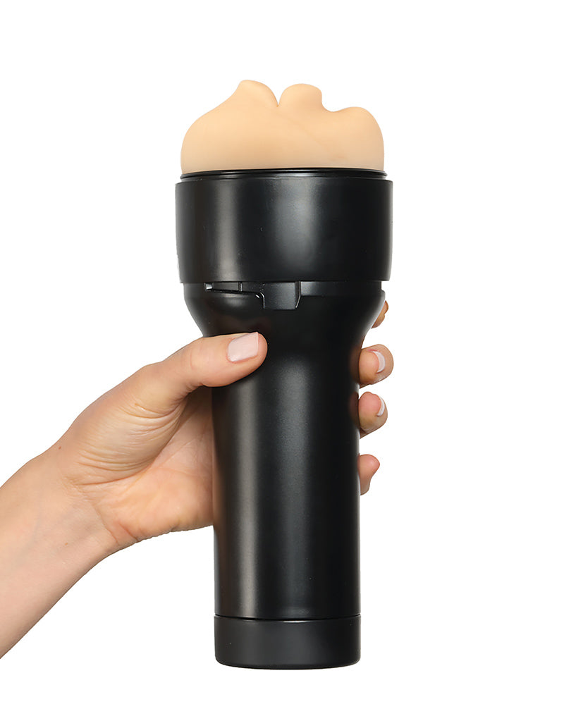 Kiiroo - FeelStar Stroker - Generic Mouth - Masturbateur buccal - Peau Claire - Laced-up.nl