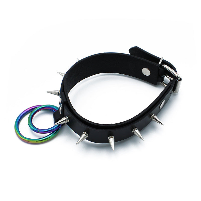 Kiotos - Schwarzes Lederhalsband mit Stacheln und doppeltem Regenbogen-O-Ring - Laced-up.nl
