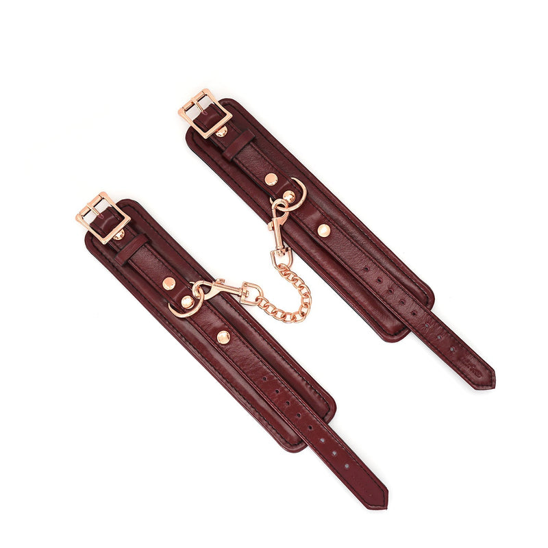Liebe Seele - Wine Red - Leather Wrist Cuffs - Rose Gold Chain & Hardware - Exclusive and Luxurious Design - Laced-up.nl