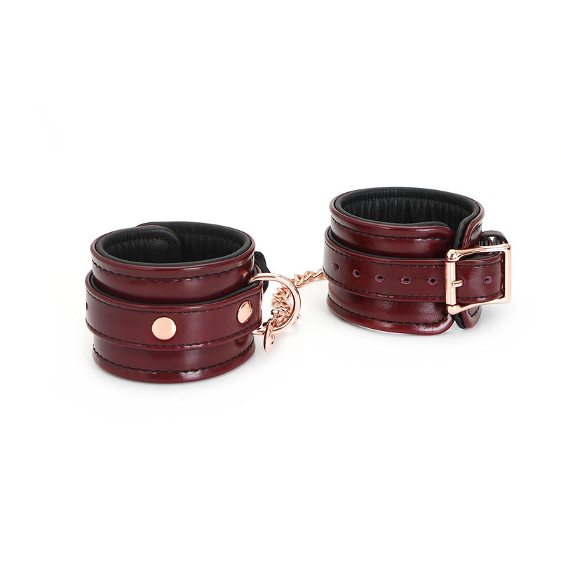 Liebe Seele - Wine Red - Leather Wrist Cuffs - Rose Gold Chain & Hardware - Exclusive and Luxurious Design - Laced-up.nl