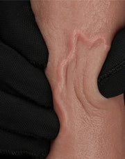 LoveToy - Dubbellaags Siliconen Dildo - 20,5 cm x Ø 4 cm - Bruin-Laced-up.nl