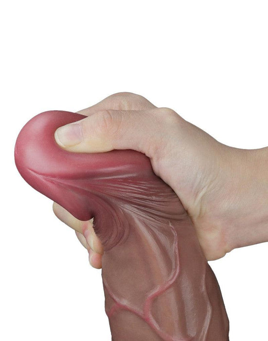 LoveToy - Dubbellaagse Siliconen Dildo - Lengte 29.5 cm - Diameter 5.5 cm - Bruin-Laced-up.nl