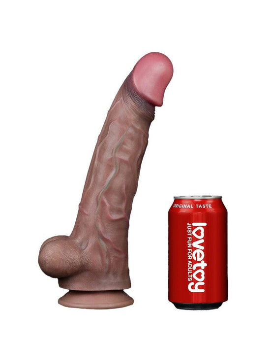 LoveToy - Dubbellaagse Siliconen Dildo - Lengte 29.5 cm - Diameter 5.5 cm - Bruin-Laced-up.nl