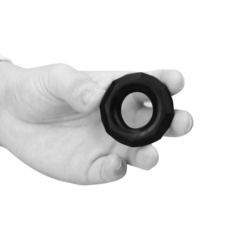 LoveToy - PowerPlus - Flexibele Cockring Gehoekt - Zwart-Laced-up.nl