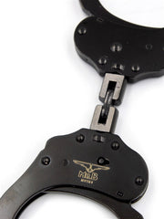 Mister B Cuffs - Double Lock with Hoop - Politiehandboeien - Zwart-Erotiekvoordeel.nl