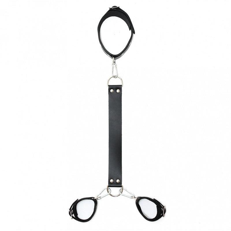 Rimba - Lederen Collar En Polsboeien Set - Incl. Lederen Verbindingsstrap-Erotiekvoordeel.nl