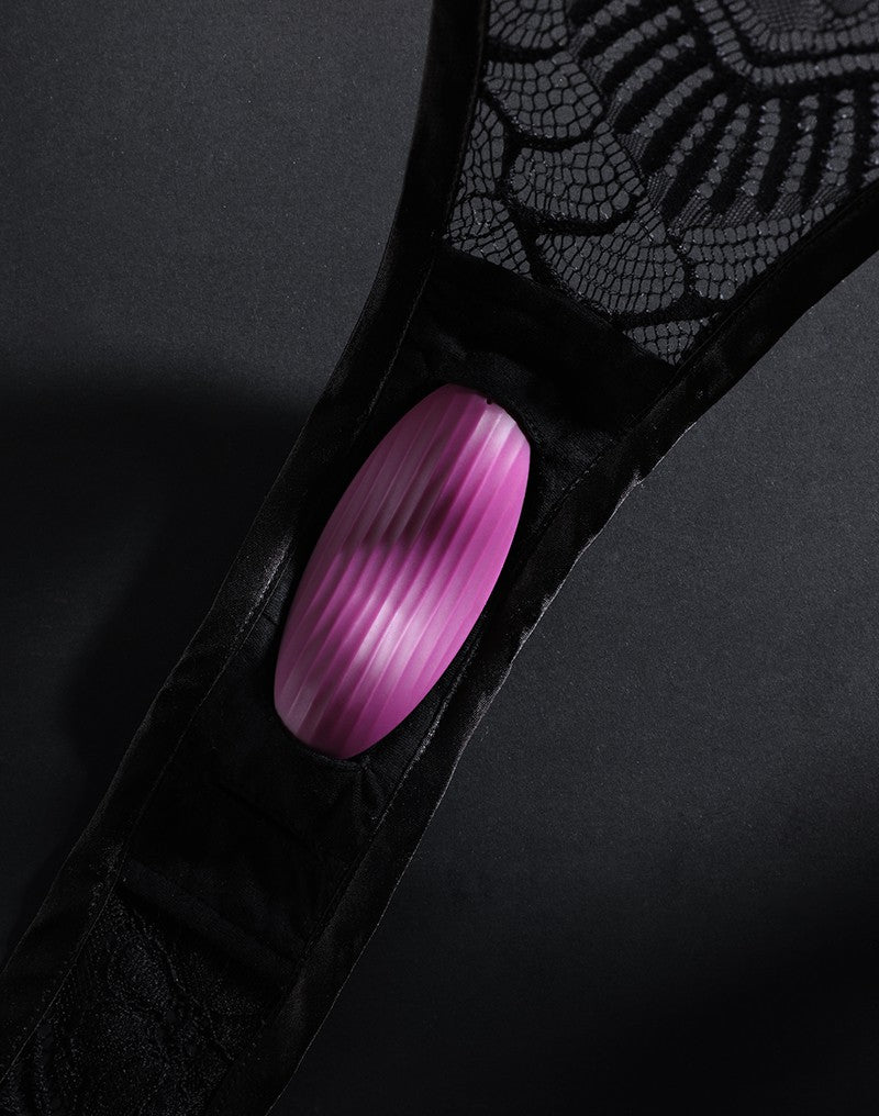Svakom - Edeny - Vibrerend Slipje Met Clitoris Vibrator - Paars-Laced-up.nl