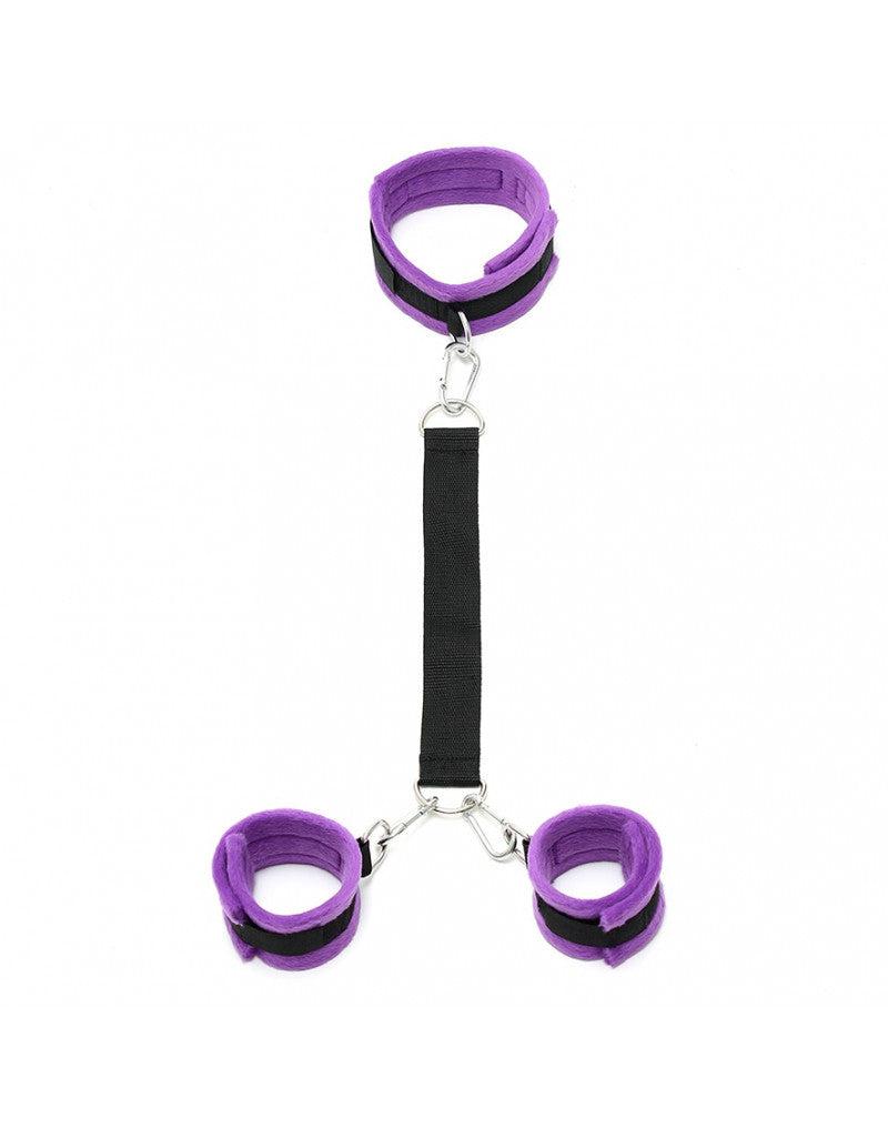 Rimba - Soft Bondage Collar naar Handboeien Set - Zwart/Paars-Laced-up.nl