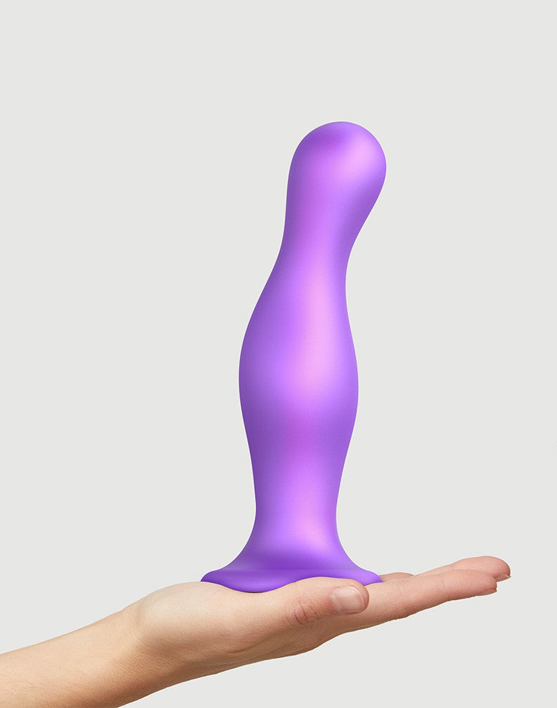 Strap-On-Me - Dildo Plug Curvy - Metallic Paars-Laced-up.nl