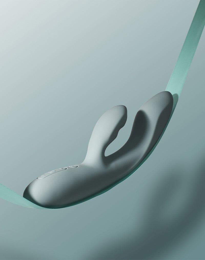 Svakom - Chika - Verwarmende Rabbit Vibrator - Met App Control - Lichtgrijs-Erotiekvoordeel.nl