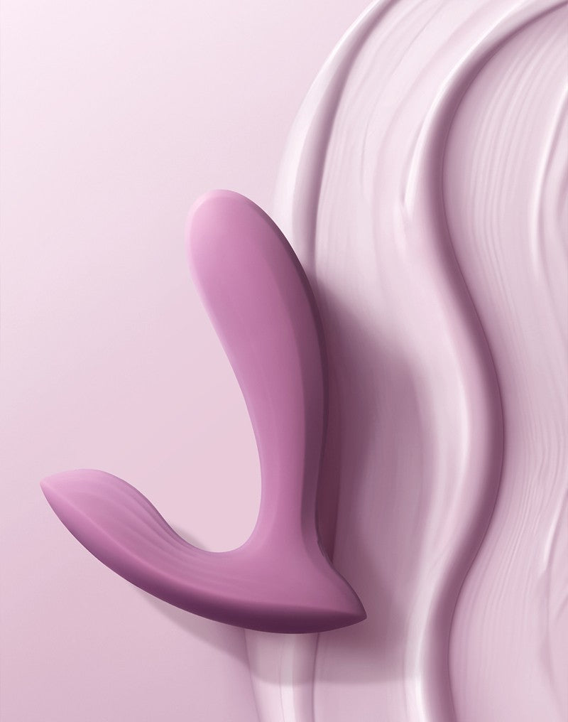Svakom - Erica - Draagbare Vibrator Met App Control - Twee Motoren - Lichtroze-Laced-up.nl