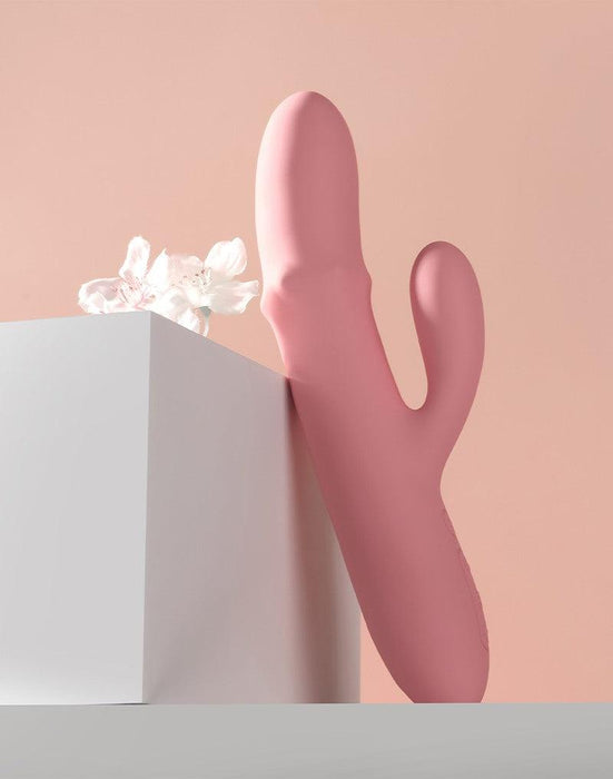 Svakom - Mora Neo - Interactieve Rabbit Vibrator met stotende kralen-ring - App Control - Roze-Laced-up.nl
