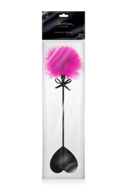 Sweet Caress - Zwart Zweepje - Hartvormig Flapje - Met Zachte Pompom - Roze-Erotiekvoordeel.nl