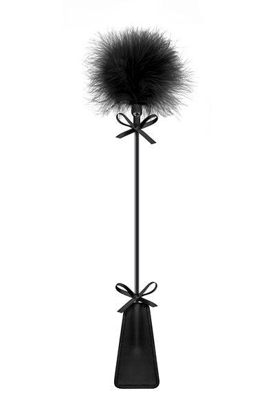 Sweet Caress - Zweepje Met Pompom Van Zwarte Veertjes-Erotiekvoordeel.nl