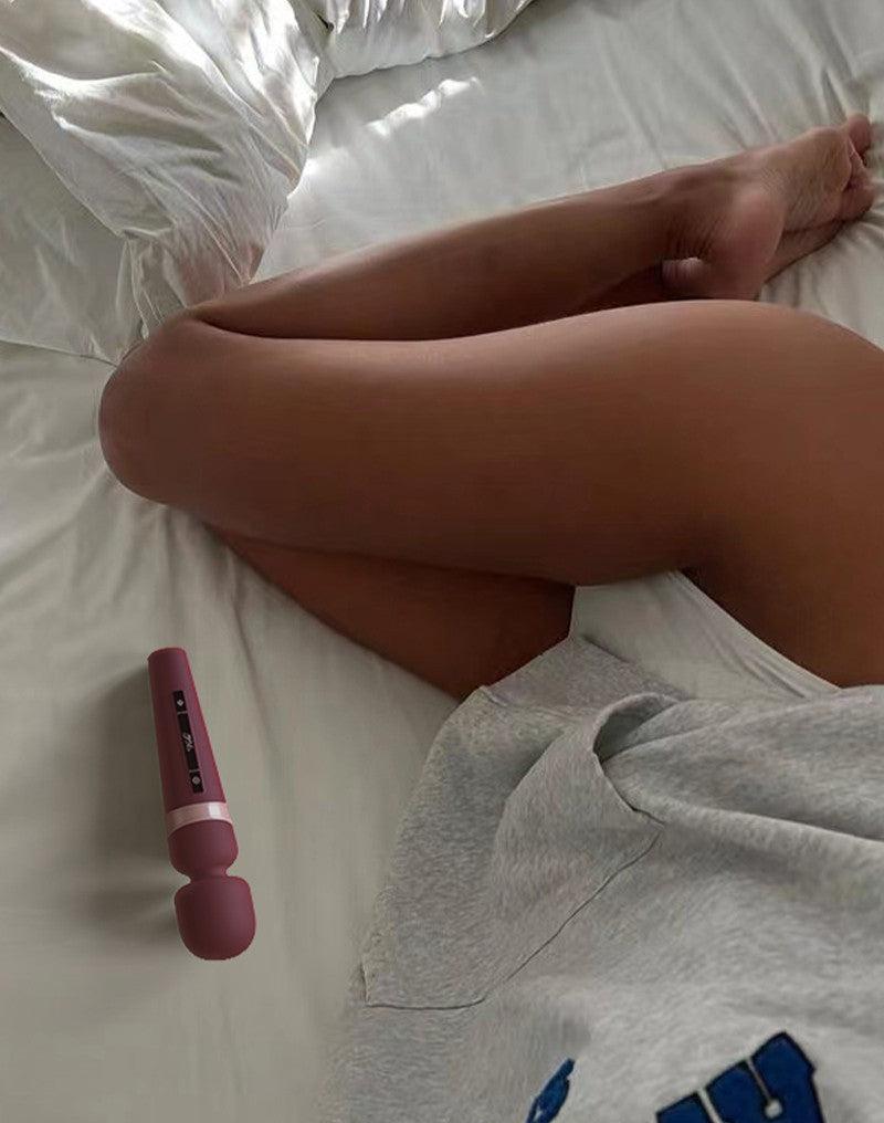 Viotec - Titan - Wand Vibrator - Massager - Goud /Wijnrood - Luxueuze Zachte Siliconen-Laced-up.nl