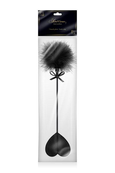 Sweet Caress - Zwart Zweepje - Hartvormig Flapje - Met Zachte Pompom - Zwart-Laced-up.nl