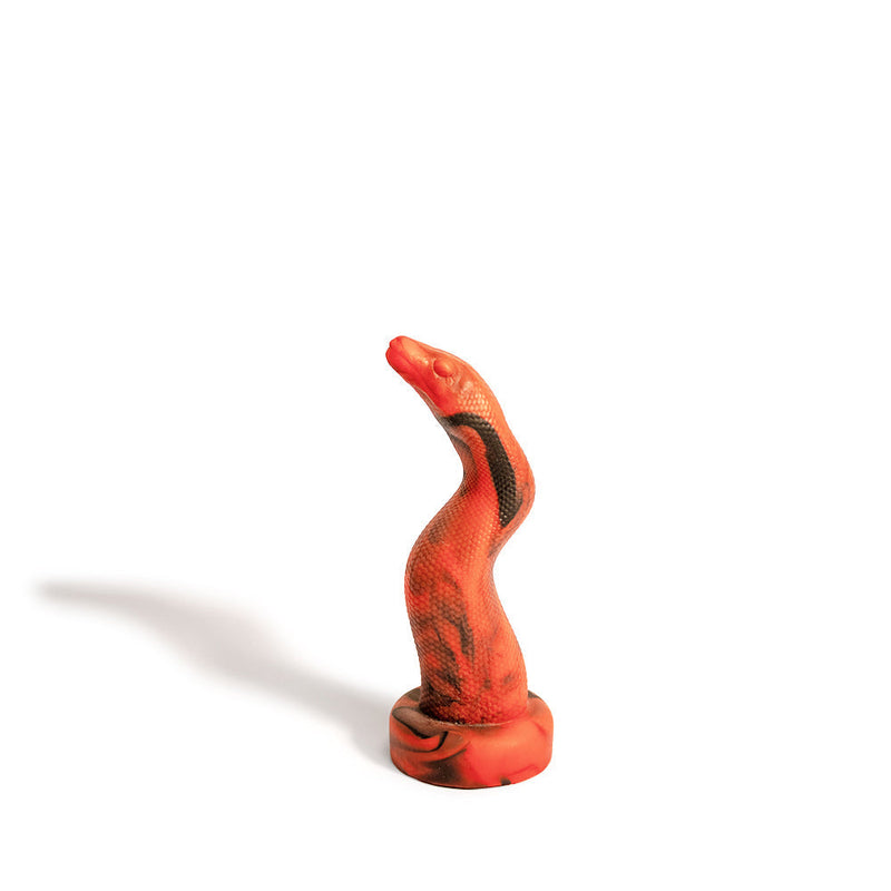 Brutus Nightmare - Asssss Sneek - Extra Lange Anaal Dildo met Vac-U-Lock - Rood/Zwart-Erotiekvoordeel.nl