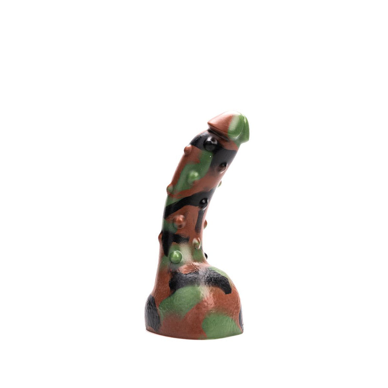 Kiotos Revolt - Dildo Fantasie - Green Army - Nr. 18 - Medium - 19 x 4,5 cm-laced-up.nl
