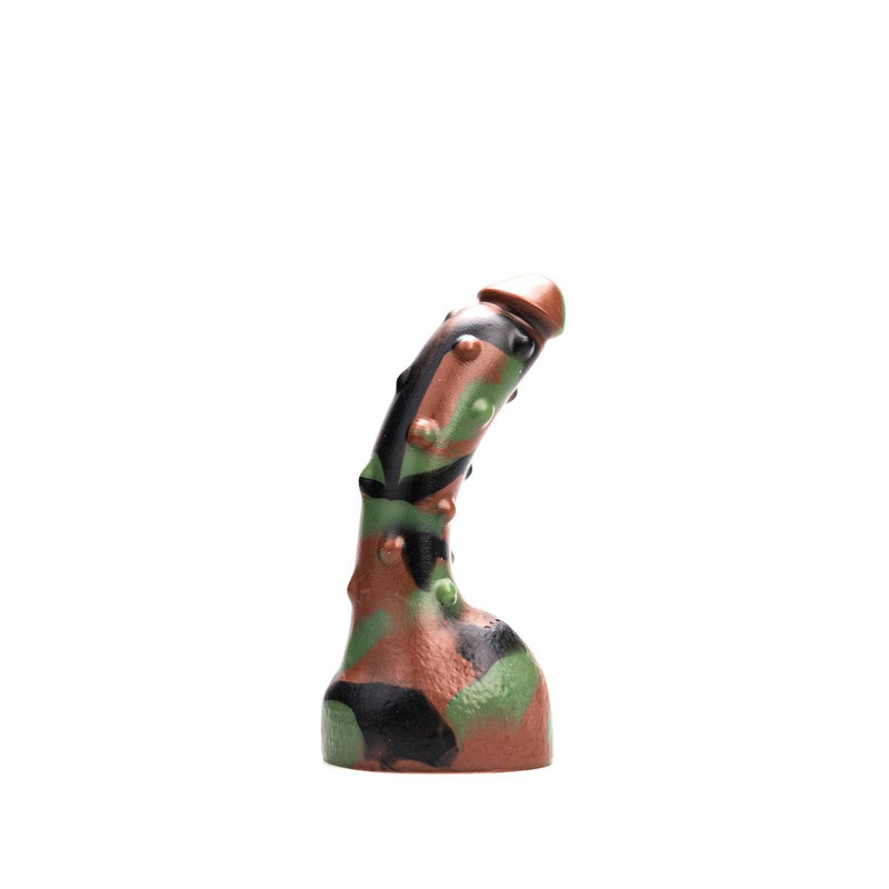 Kiotos Revolt - Dildo Fantasie - Green Army - Nr. 18 - Medium - 19 x 4,5 cm-laced-up.nl
