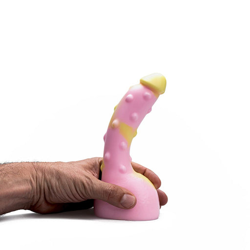 Kiotos Revolt - Dildo Fantasie - Pink Smash - Nr. 18 - Medium - 19 x 4,5 cm-Erotiekvoordeel.nl