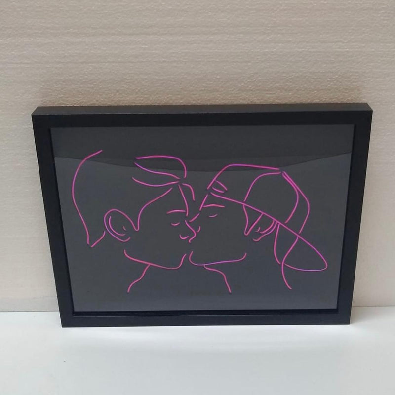 Wandschild mit beleuchtetem Text LOVERS (MAN/MAN)