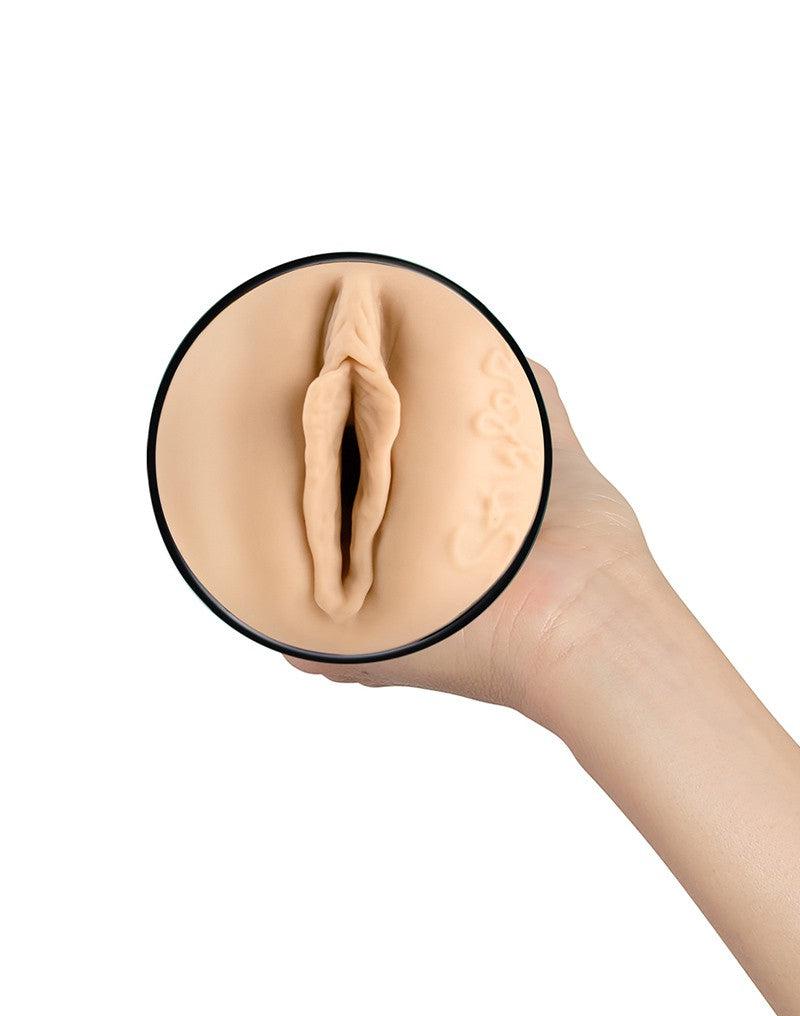 Kiiroo - FEEL Stroker - Skyler Lo - ook voor gebruik In de Keon of Powerblow Masturbator-Laced-up.nl