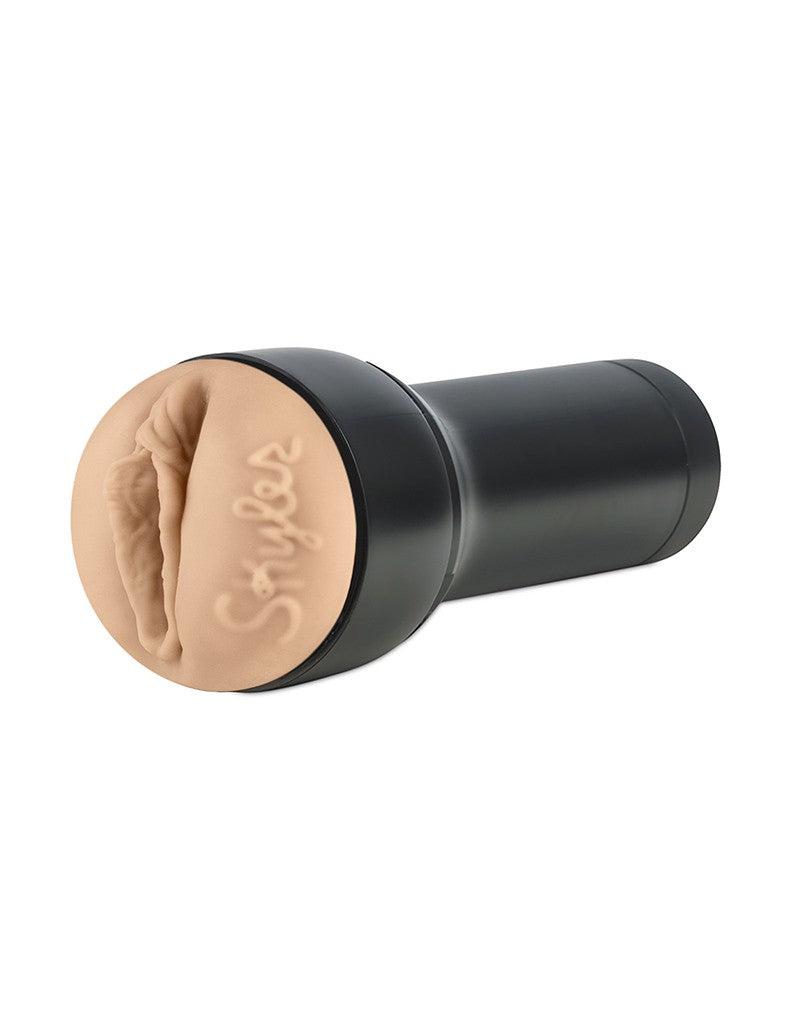 Kiiroo - FEEL Stroker - Skyler Lo - ook voor gebruik In de Keon of Powerblow Masturbator-Laced-up.nl